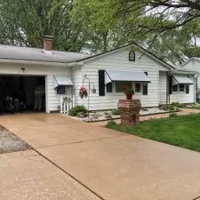 House Washing in Belleville IL Thumbnail